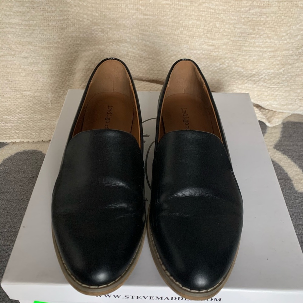 Indigo Rd Black Leather Loafer